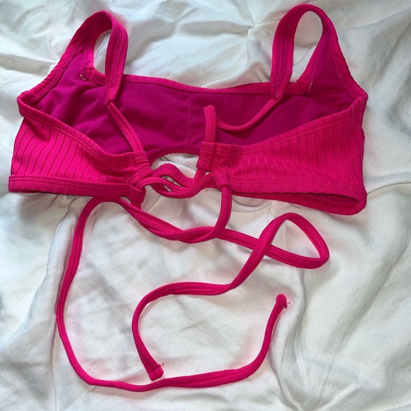 SOLD Pink bikini top size medium! - Picture 2 of 3